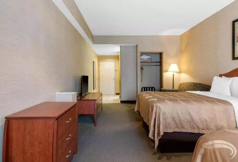 호텔 Quality Inn & Suites Benton  Draffenville
