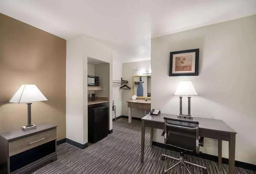 Hotel Quality Inn & Suites Lufkin