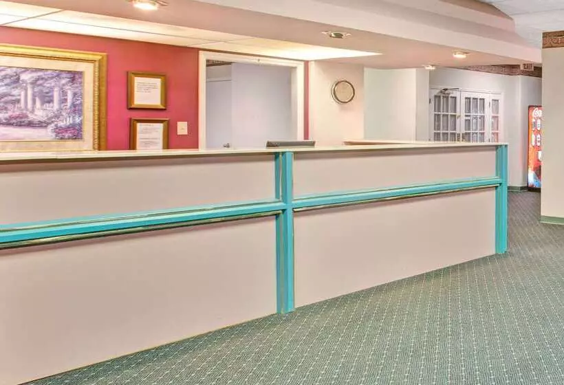 Отель Super 8 By Wyndham Gaffney