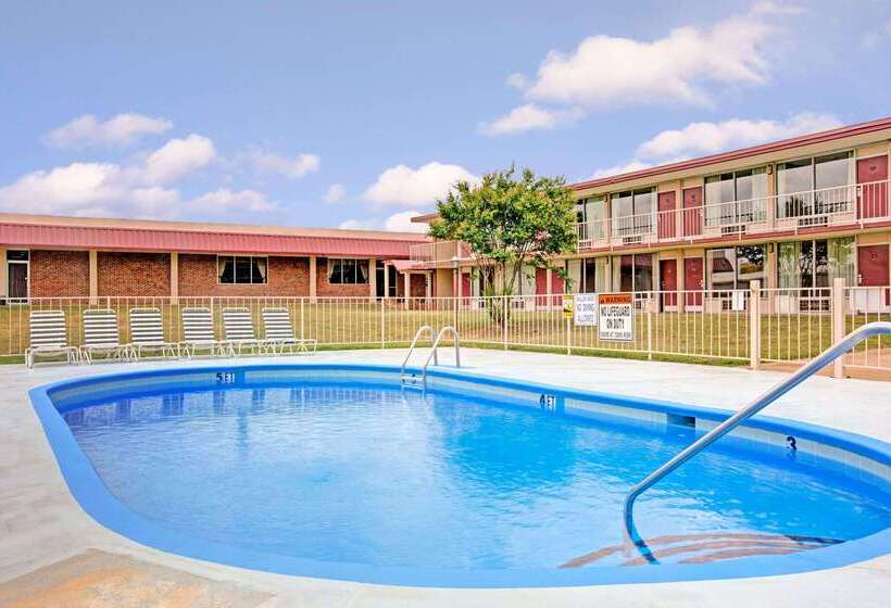 בית מלון כפרי Super 8 By Wyndham Gaffney