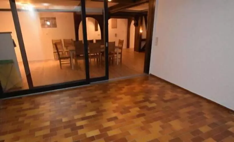 Ab Apartment 133