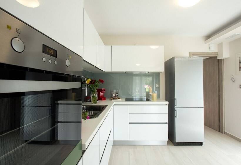 Studio Verde Glaros W. Outdoors, Near The Beach