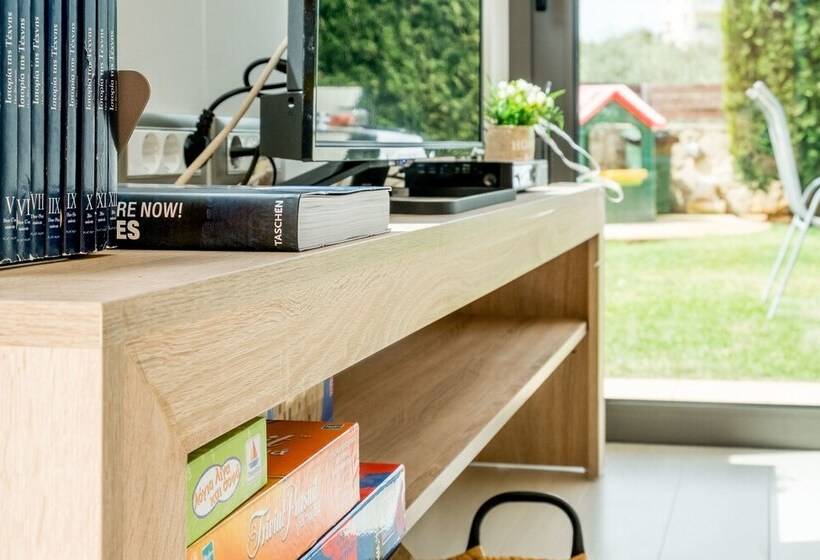 Studio Verde Glaros W. Outdoors, Near The Beach