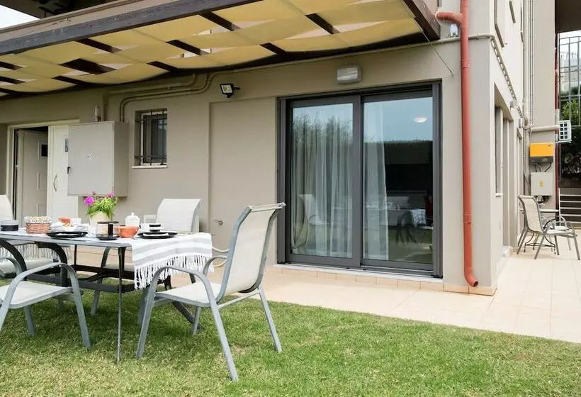 Studio Verde Glaros W. Outdoors, Near The Beach