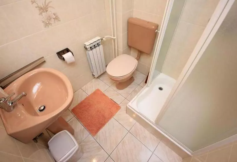 Majatalo Apartments & Rooms Ribarić