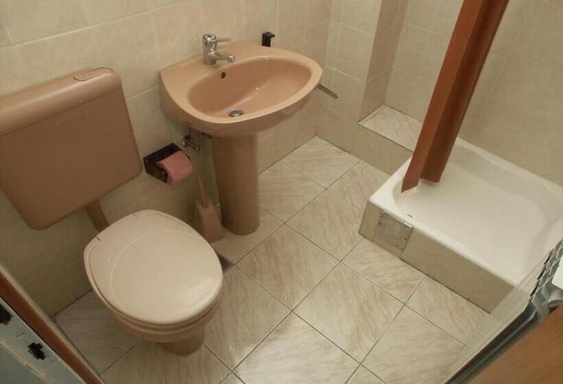 פנסיון Apartments & Rooms Ribarić