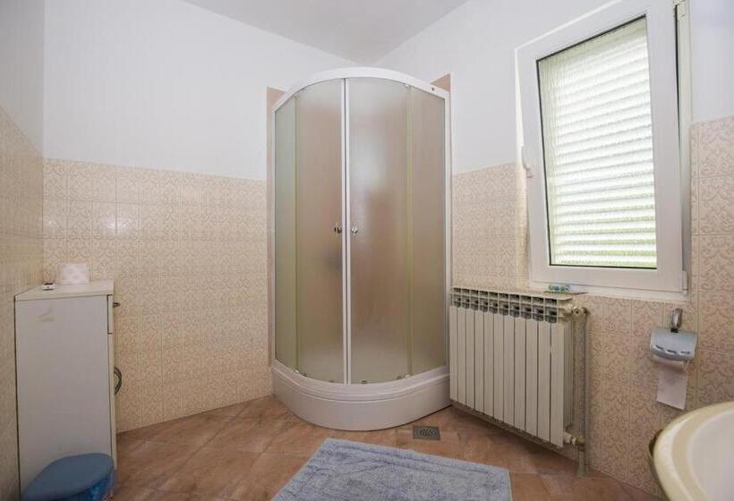 פנסיון Apartments & Rooms Ribarić