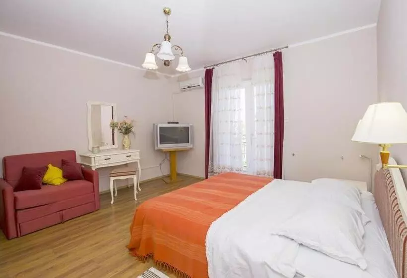 Majatalo Apartments & Rooms Ribarić