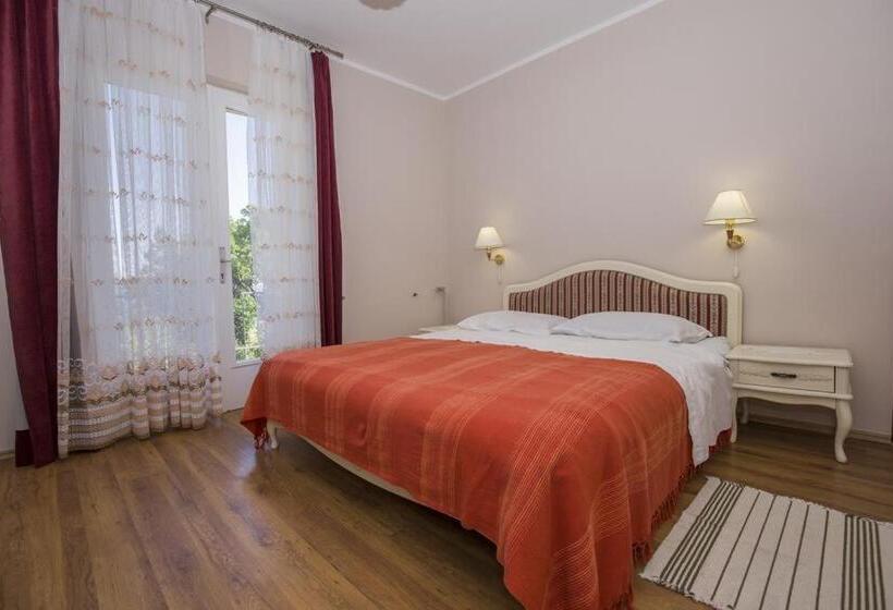 פנסיון Apartments & Rooms Ribarić