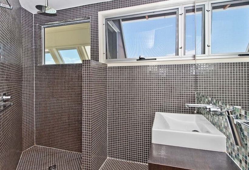 Tangalooma Hilltop Haven