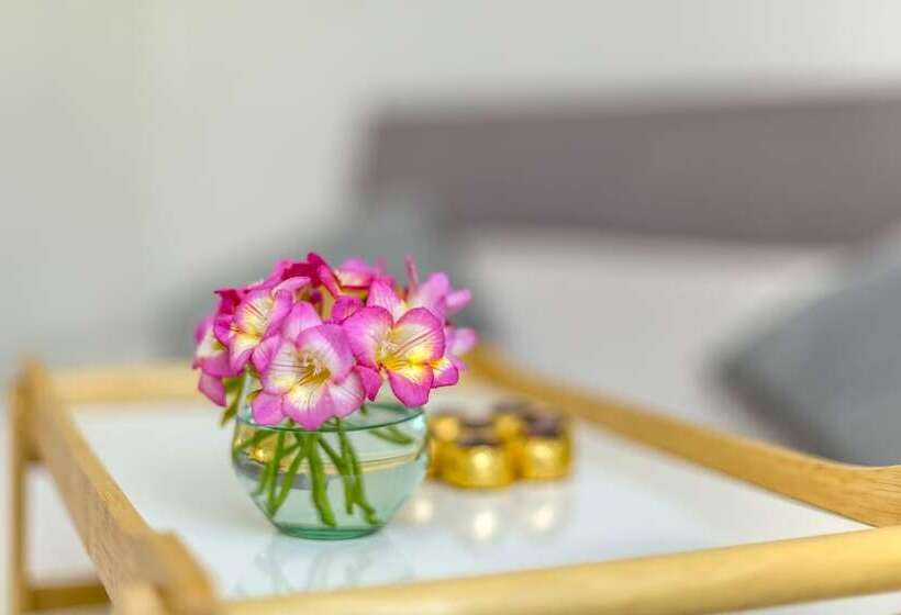 Split Apartments With Hotel Service