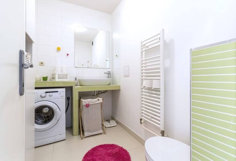 Split Apartments With Hotel Service