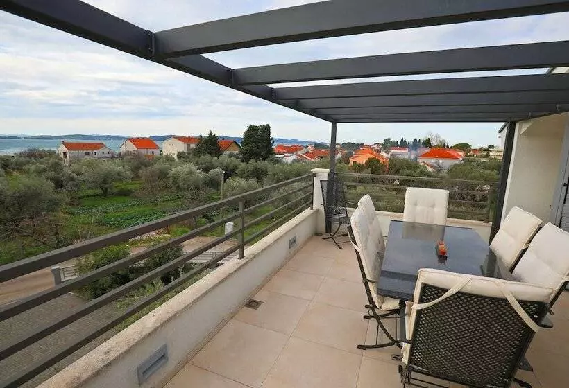 Villa Olive Garden