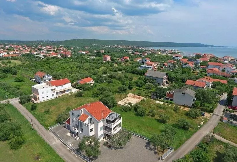 Villa Olive Garden
