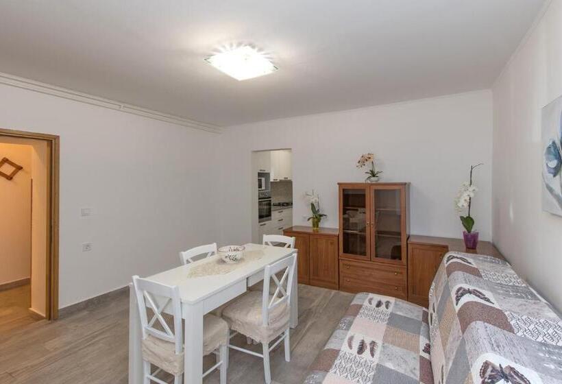 Apartmenst Saban 1709