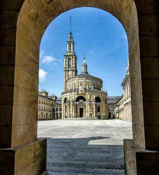 El Escondite De Hurlé   Vut 2027 As