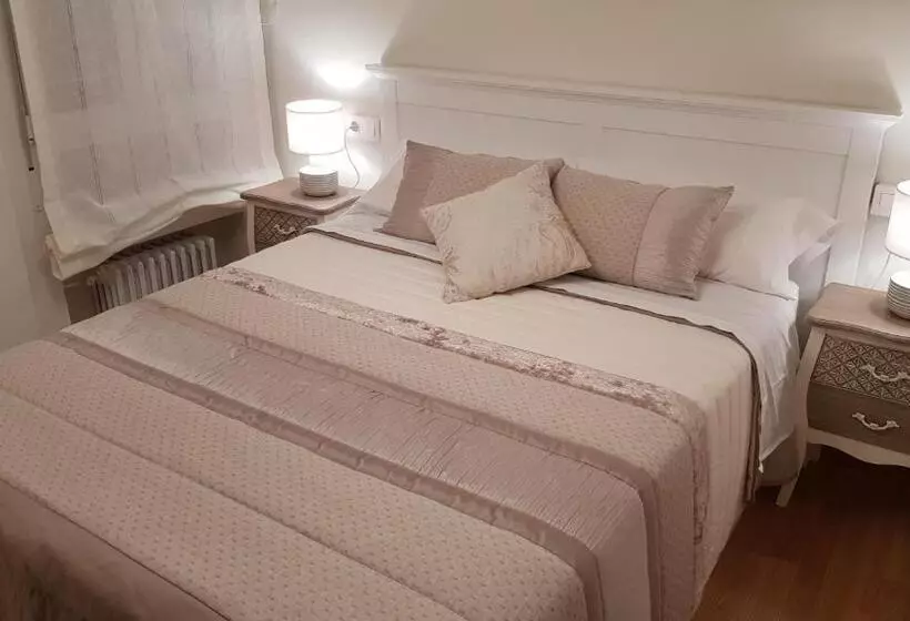 El Escondite De Hurlé   Vut 2027 As