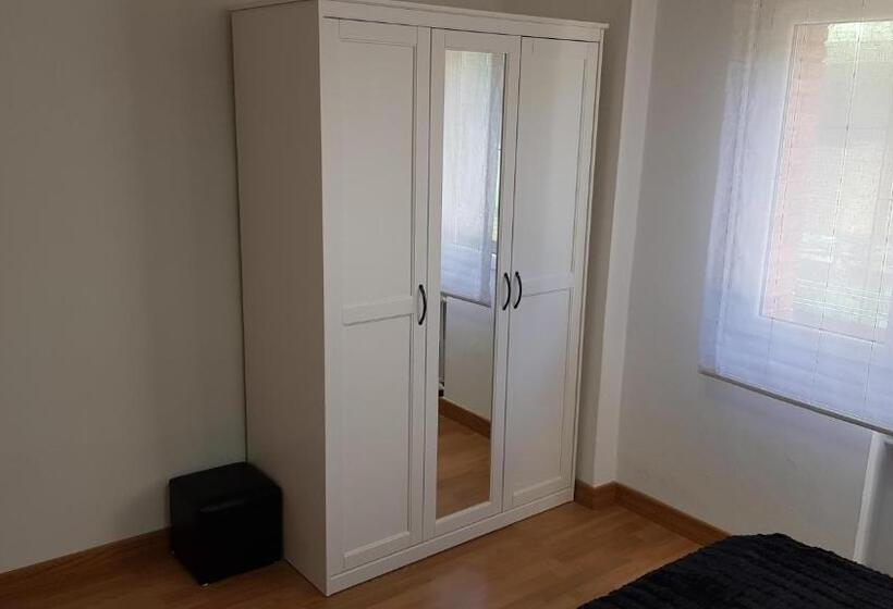 El Escondite De Hurlé   Vut 2027 As