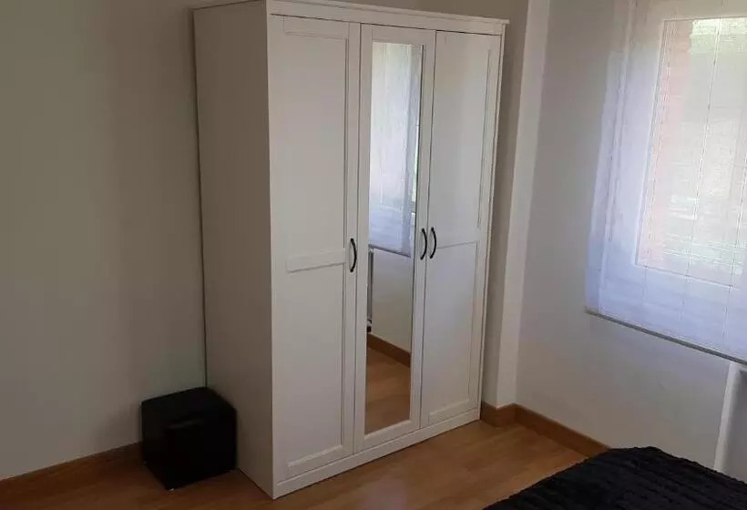 El Escondite De Hurlé   Vut 2027 As