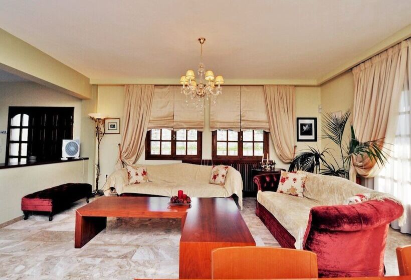 Halkidiki Family Villa Garden