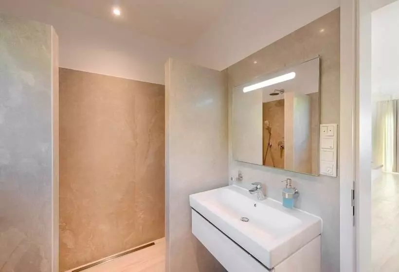 Hotelli Villa 01 Apartments