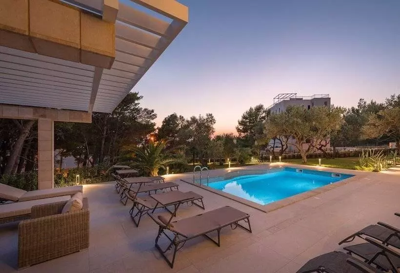 Hotelli Villa 01 Apartments