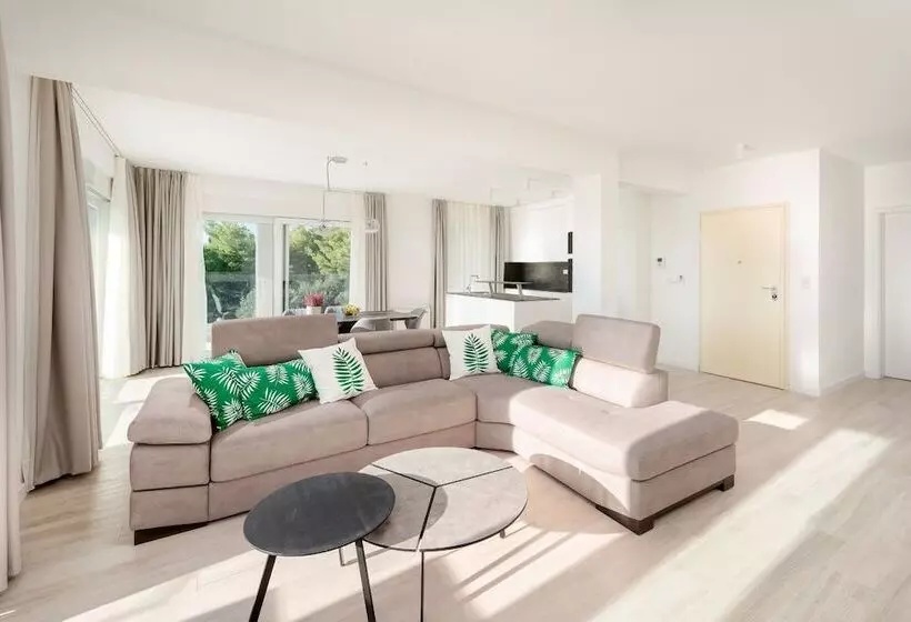 Hotelli Villa 01 Apartments