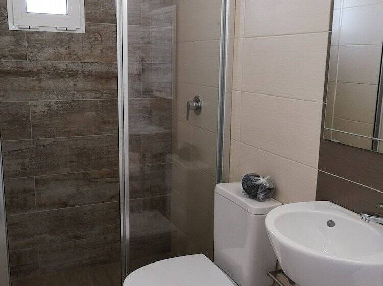 پانسیون Sensations Guesthouse