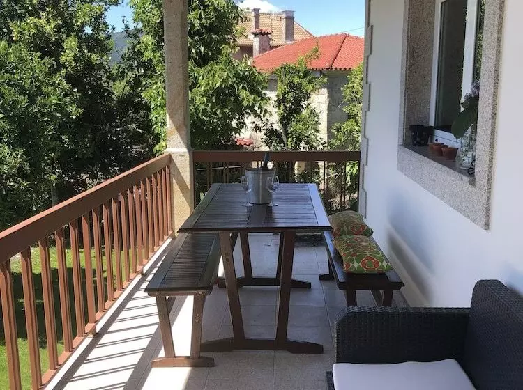 Beautiful Detached Villa With Private Pool, Fibre Wi Fi, Garden, Games Room & Bbq