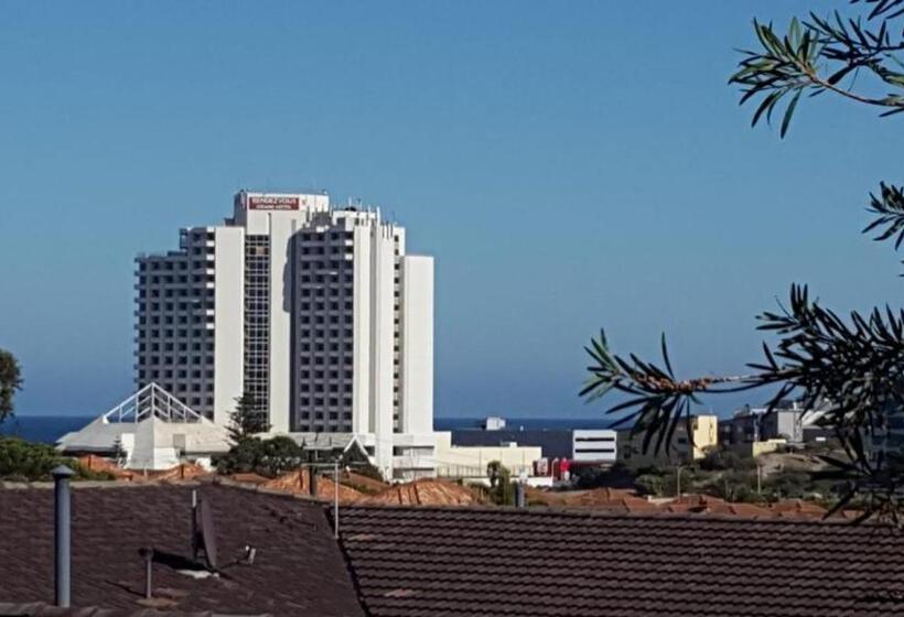 Acacia Holiday Or Business Stay   Quiet Location