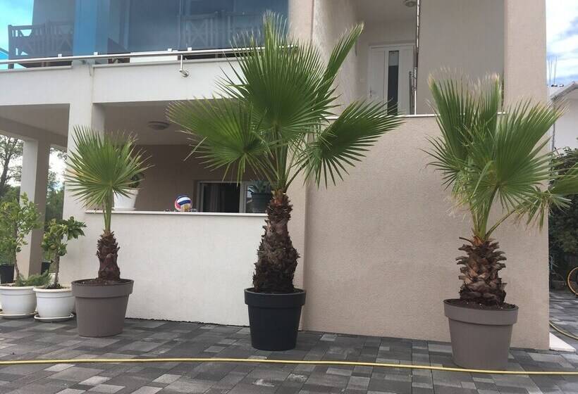 Apartments Villa Erik