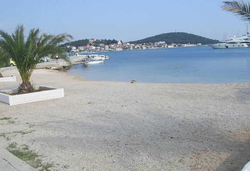 Apartments Villa Erik