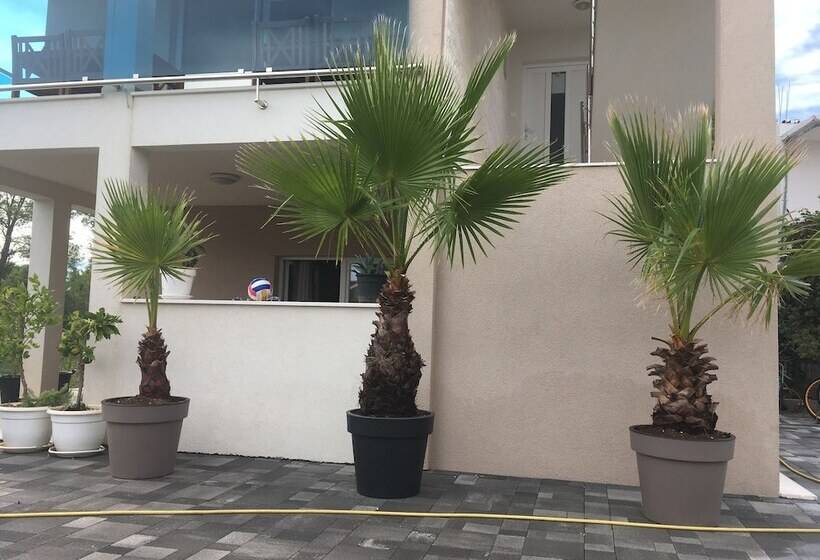 Apartments Villa Erik