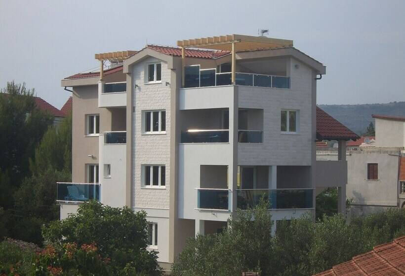 Apartments Villa Erik