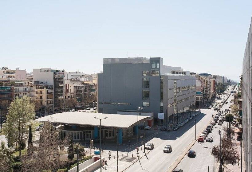 Big Central Metro Station Apartment 2