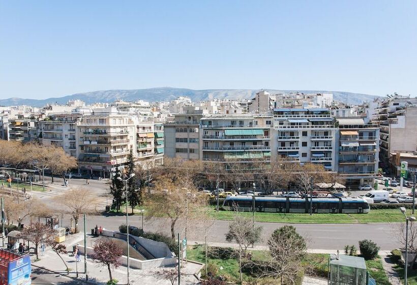 Big Central Metro Station Apartment 2