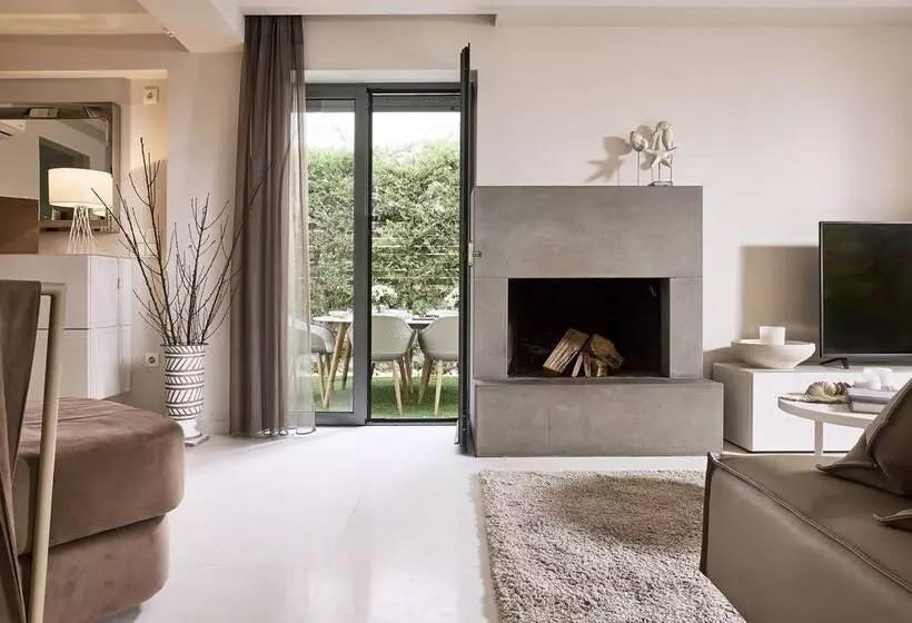 Elaia Luxury Condo Glyfada