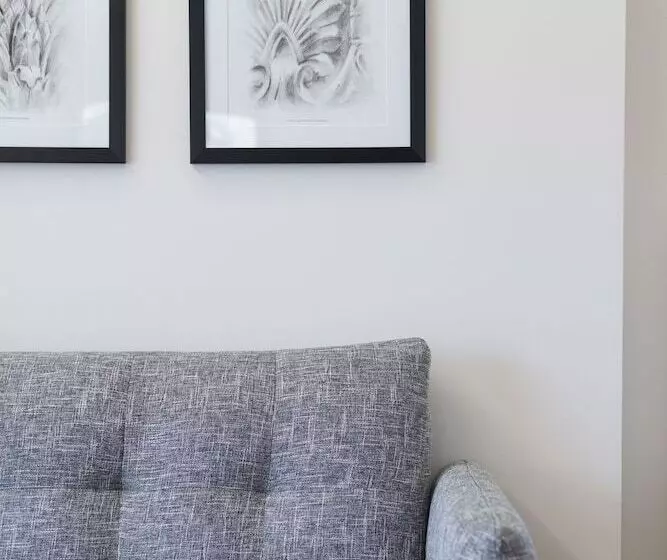 Elaia Luxury Condo Glyfada