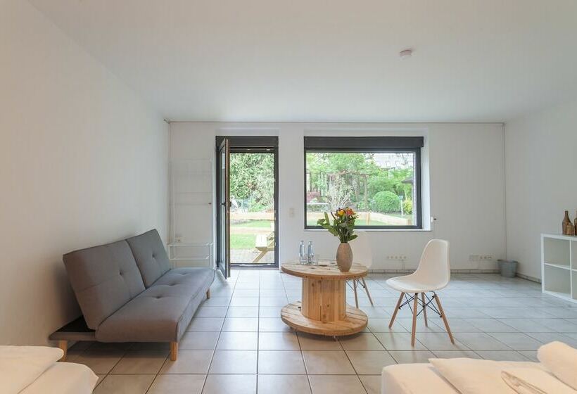 Hostel 2 Hannover Laatzen