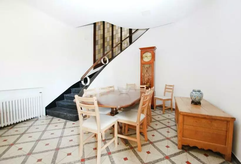 La Casa Del Pi · La Casa Del Pi · House In The City, Next To Barcelona And Beach