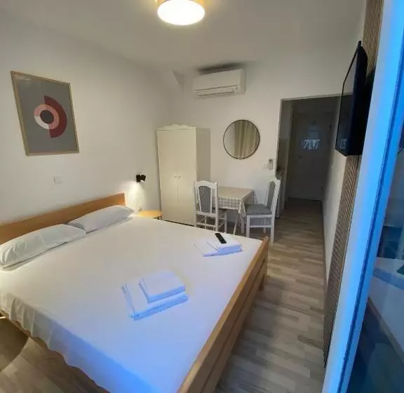 Majatalo Apart Pansion Promajna