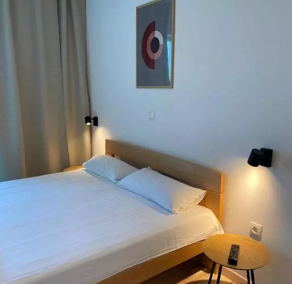 Majatalo Apart Pansion Promajna