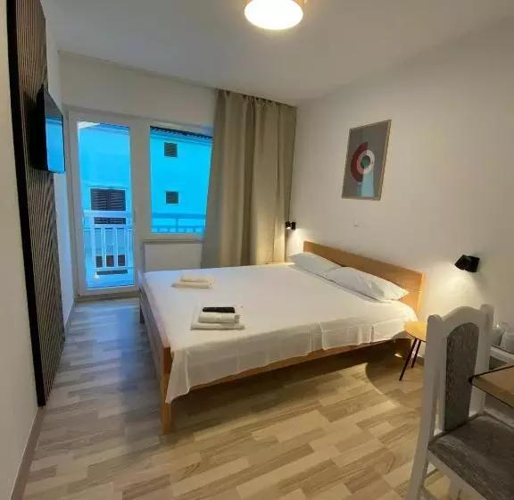 Majatalo Apart Pansion Promajna