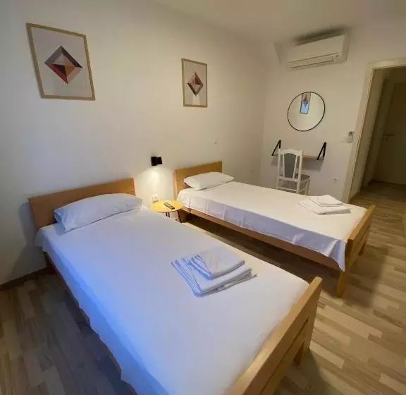 Majatalo Apart Pansion Promajna