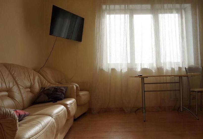 Apartments On Aviatorov 33