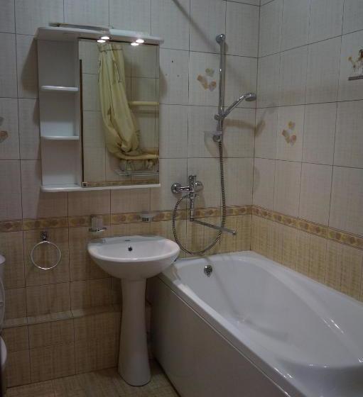 Apartments On Aviatorov 33