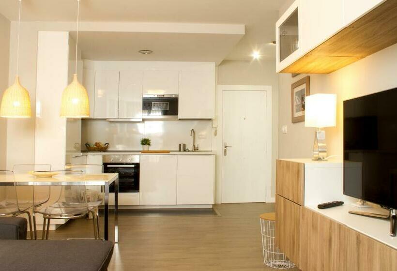 Céntrico Burgas Termal