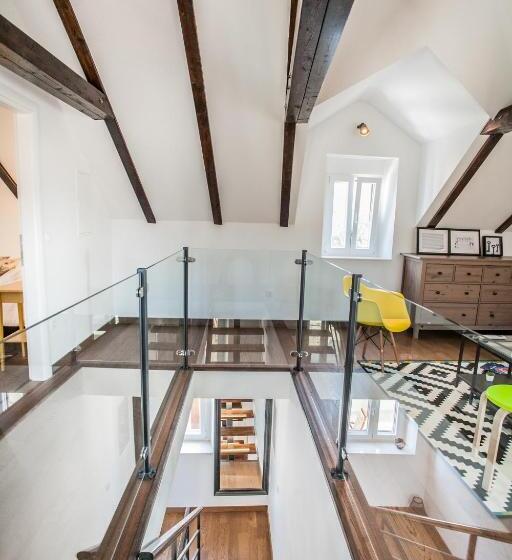 Tinel Longo, Holiday Home For Up To 8, City Center, Bbq, Terrace