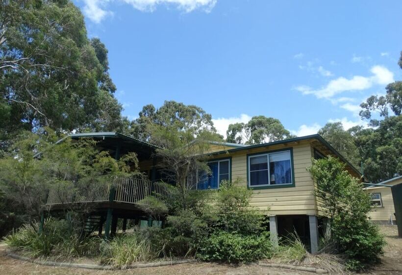 Tuckers Rocks Cottage