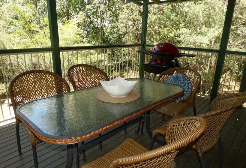 Tuckers Rocks Cottage